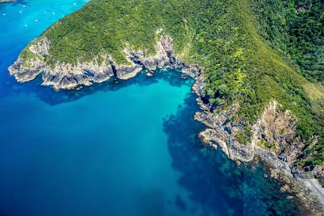 Romantic getaway in waters of the Bay of Islands